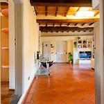 Apartment Sulla Sala Pistoia